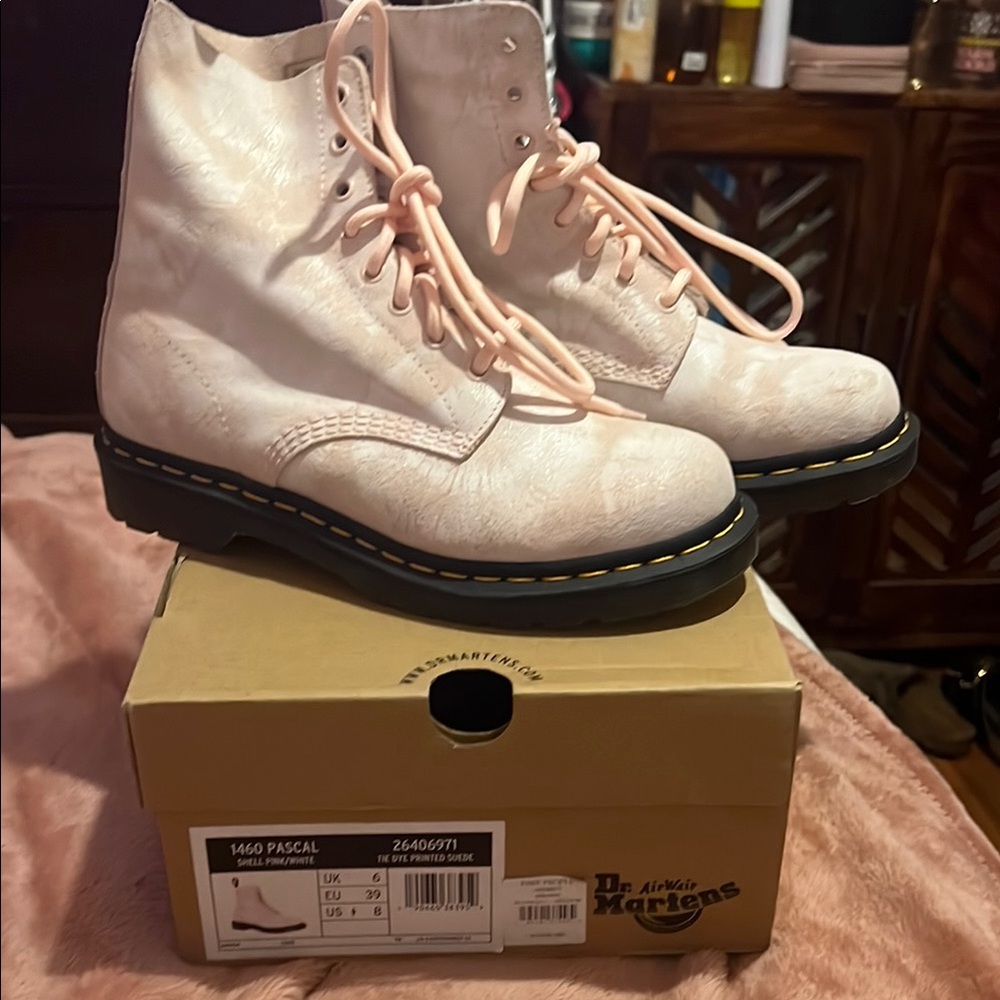 Dr. Martens Pink Combat Boots High-Top Lace-Up brand new in box